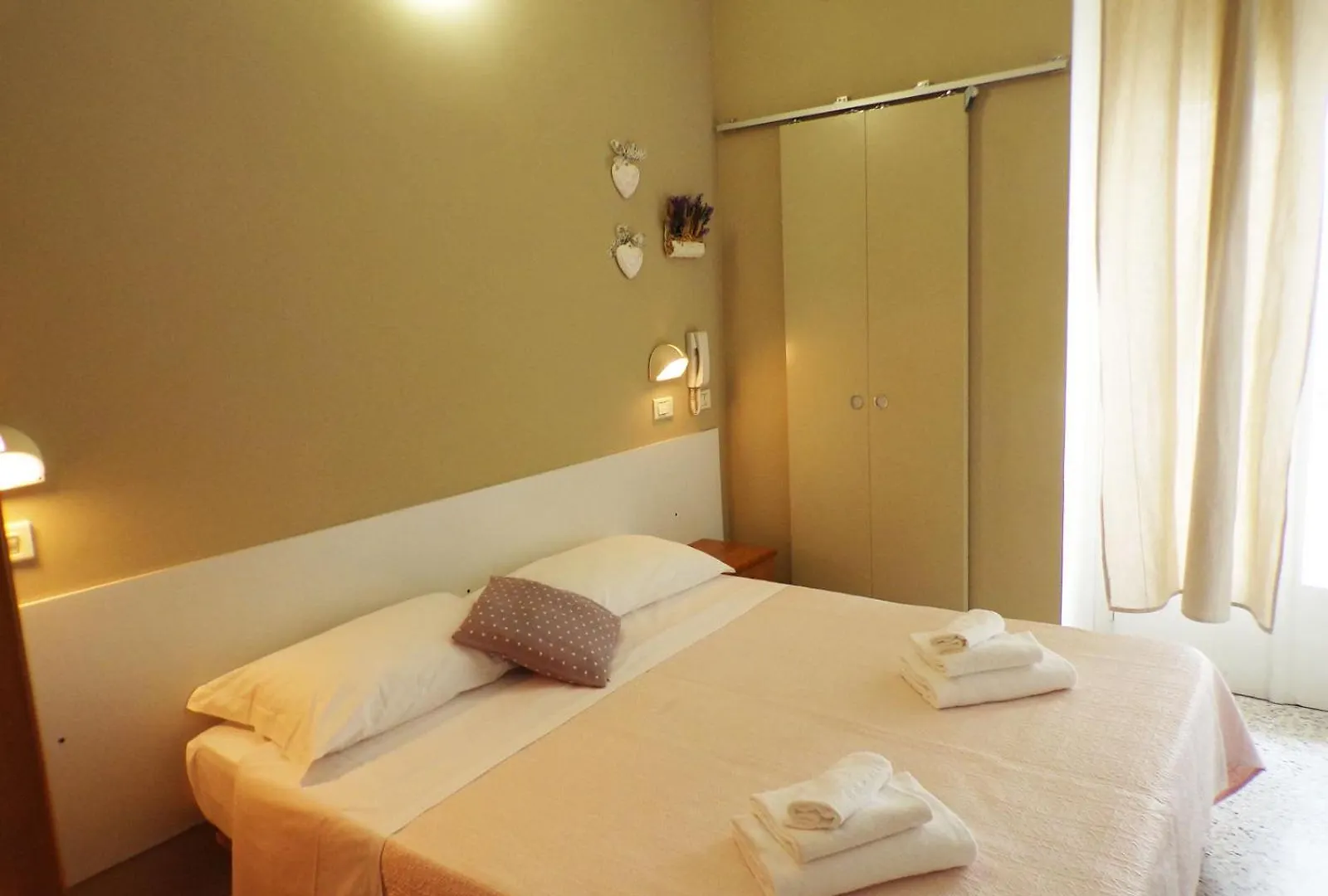 Hotel Graziella Mare Rimini 3*,  Italy